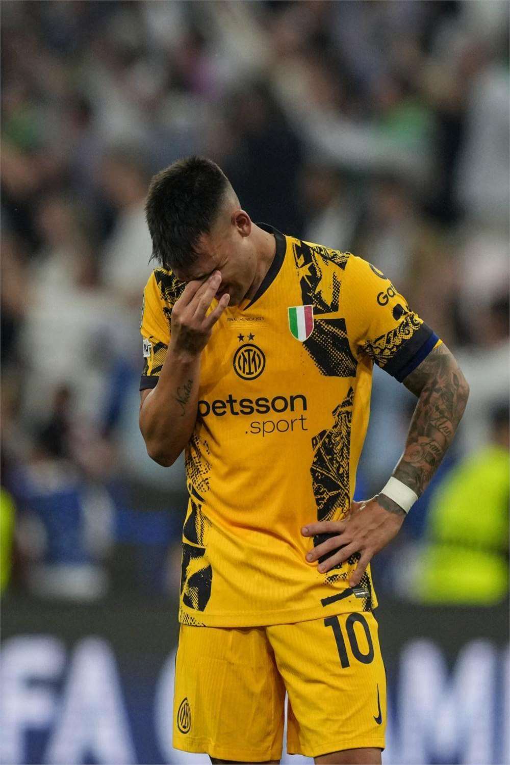 包含法甲今夜走向成谜；AC米兰远射贴柱；话题不断；细节决定成败的词条