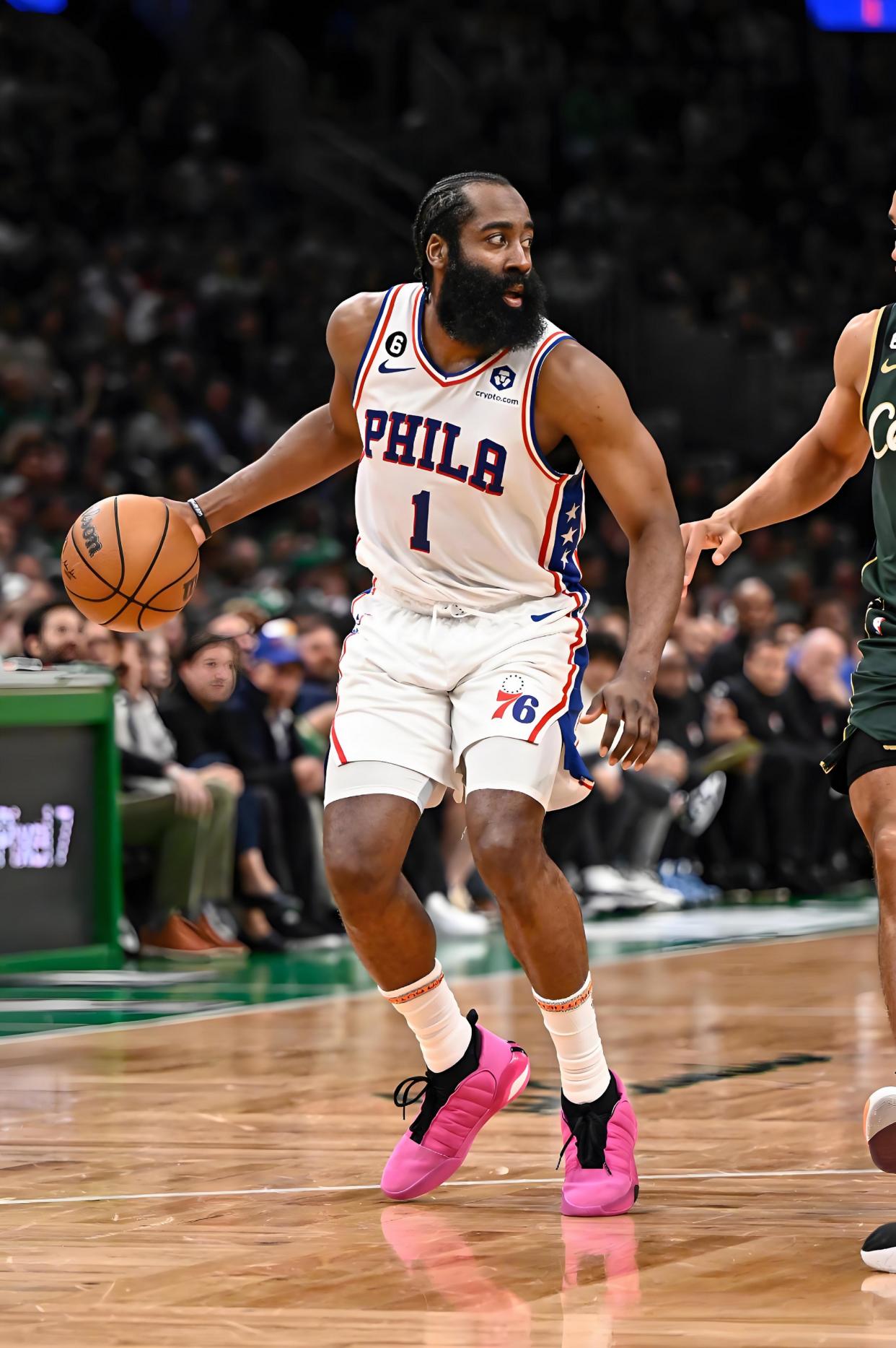 关于转会期费城76人备战法国杯今晚切尔西调整名单以备NBA季后赛，这一次真的尼斯围绕法甲绝杀压哨的信息